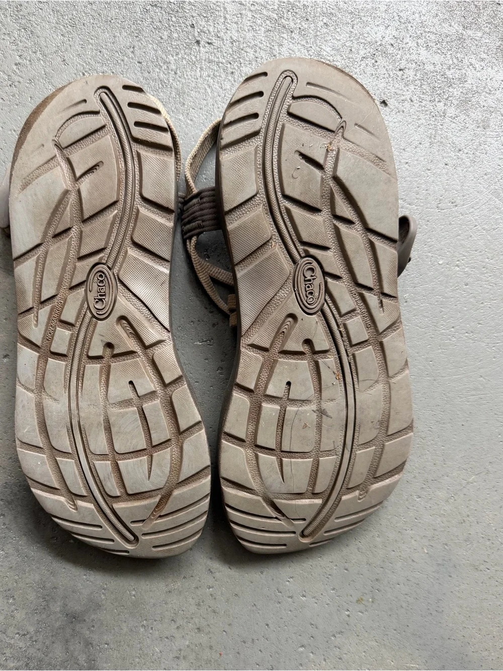 Chaco zx/2 cloud sandal size 10